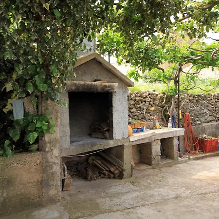 With A Parking Space Vrisnik, Hvar - 8733 ييلسا